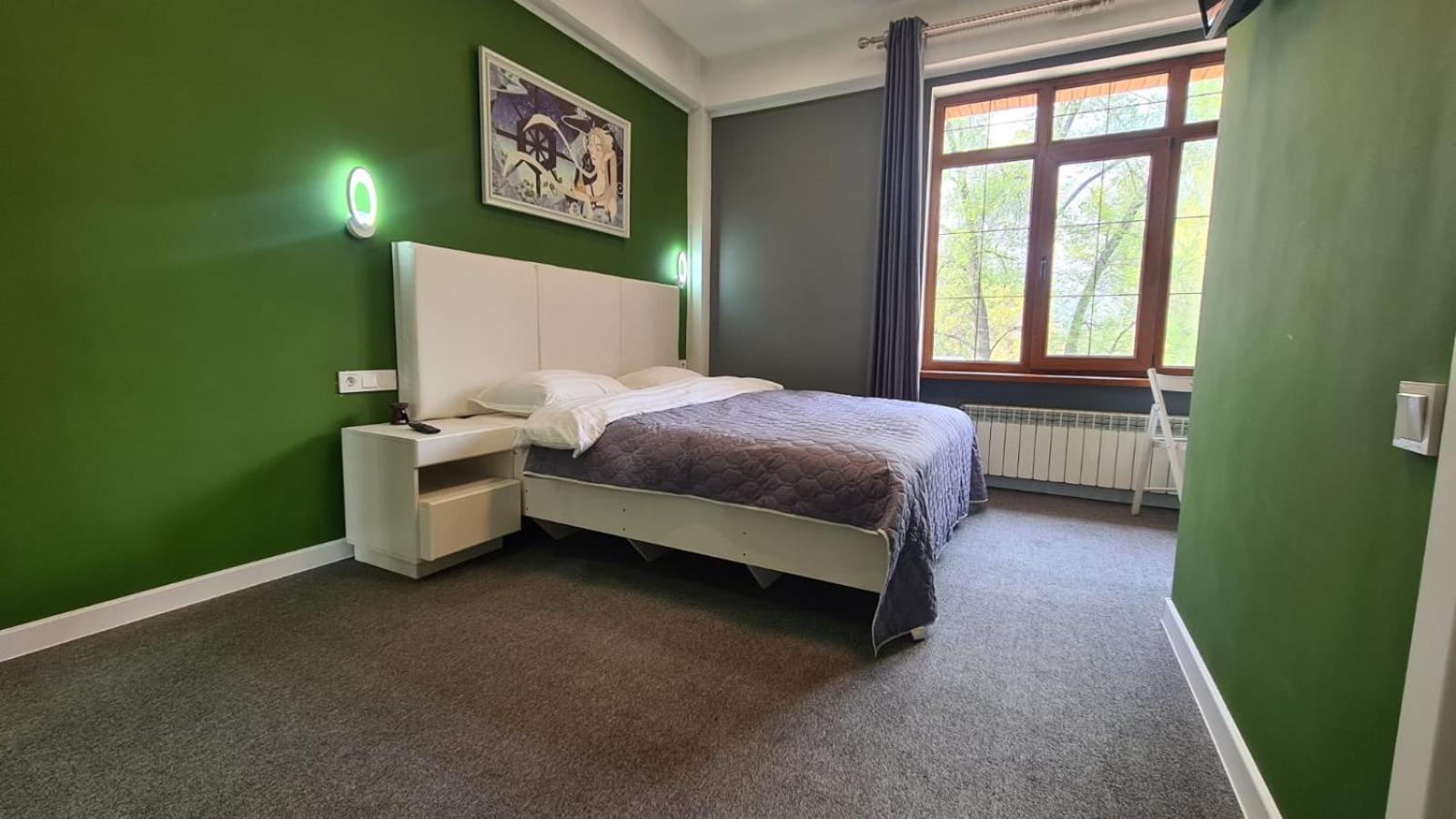 Cryptohotel.Club Almaty Phòng bức ảnh